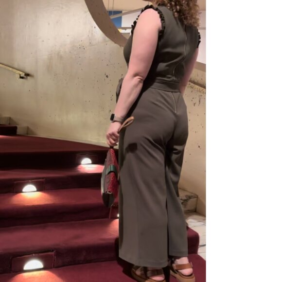 Calvin Klein Women's Sleeveless Ruffle-Trim Cropped Jumpsuit - Picture 10 of 10